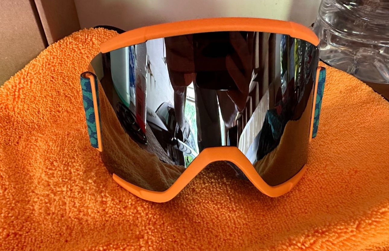 Brand New SMITH SNOWBOARD/SKI GOGGLES