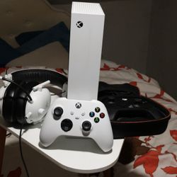 Xbox Series S Headset+2 Controllers 