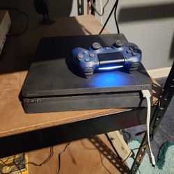 Ps4 Slim With Controller 