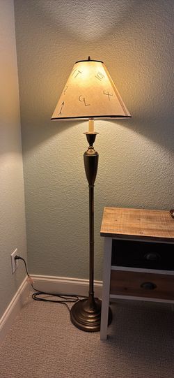 Floor lamp