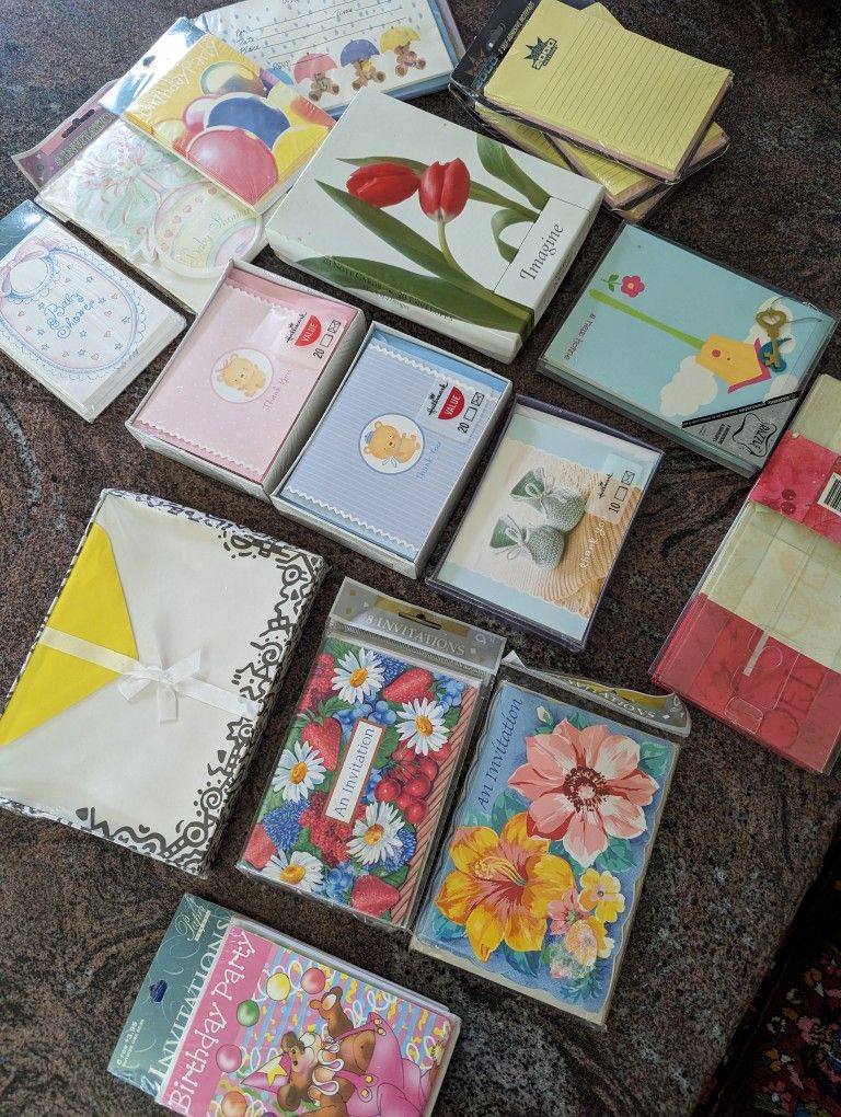 lots of cards( Thank you/ baby shower/ invitation/ invitation birthday/ holiday envelopes/ ...