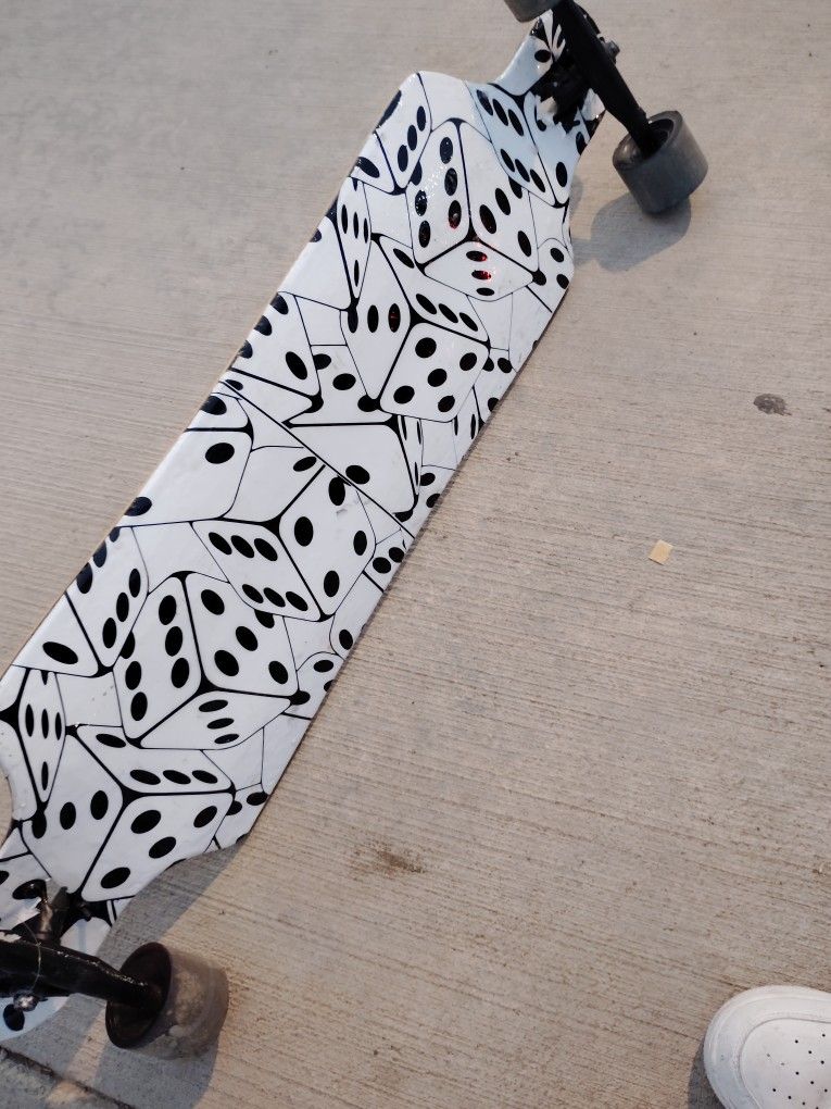Longboard Dice