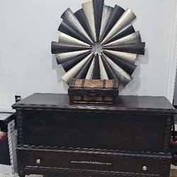 **WOOD CHEST- STORAGE**