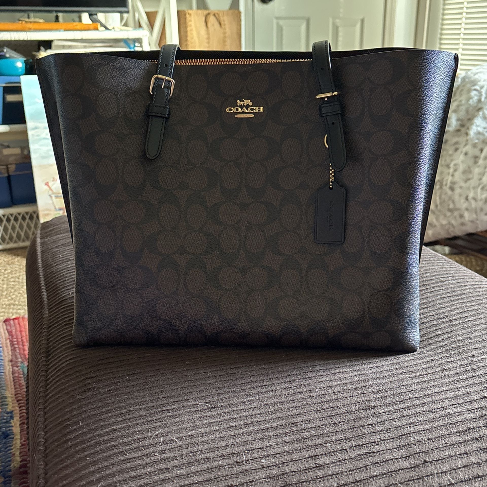 Beautiful Coach Mollie Tote In Signature coated canvas fabric lining