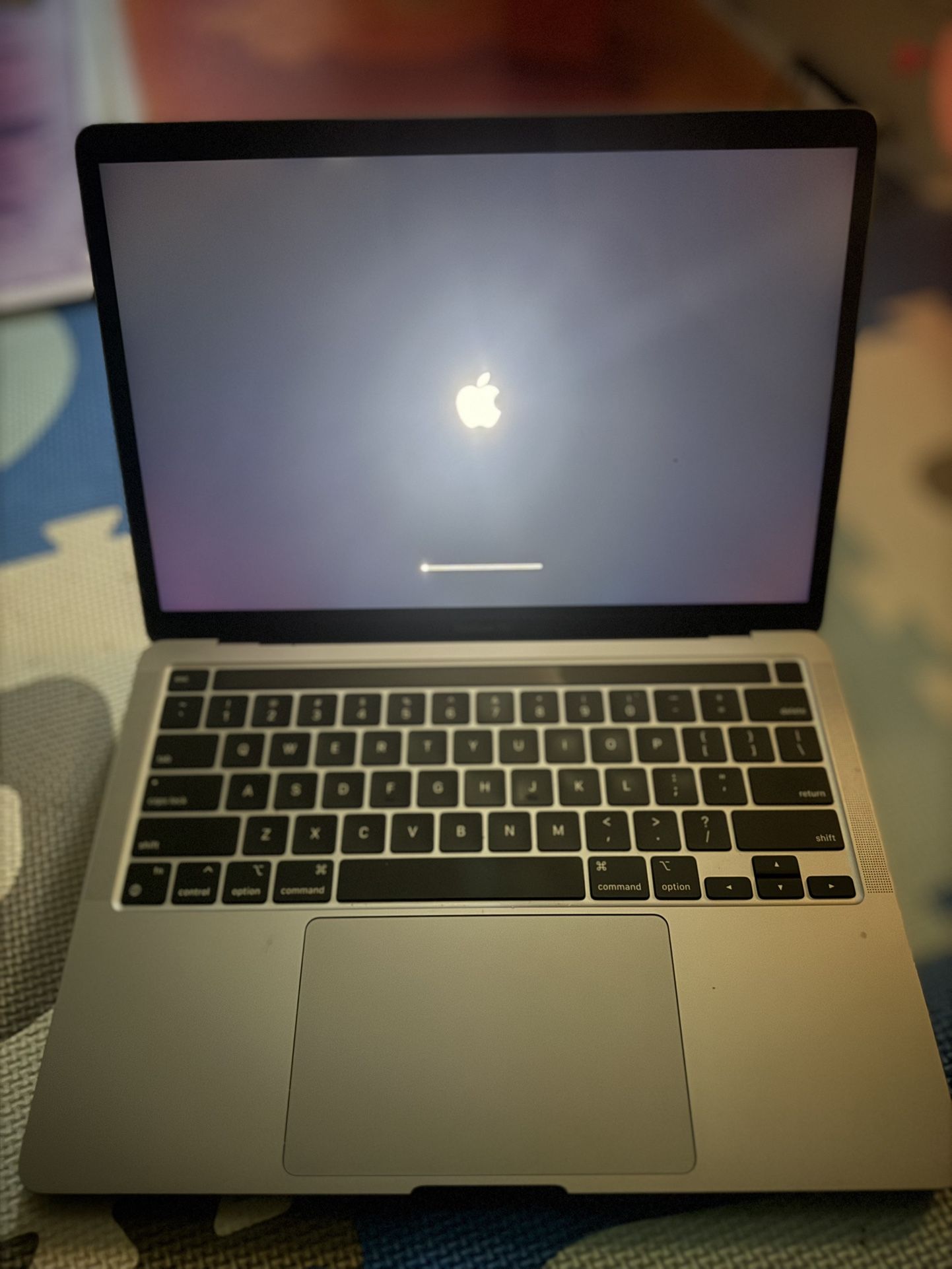 Apple MacBook Pro M2 256GB - 2022