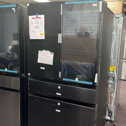 Refrigerator 4 Doors New Open Box 