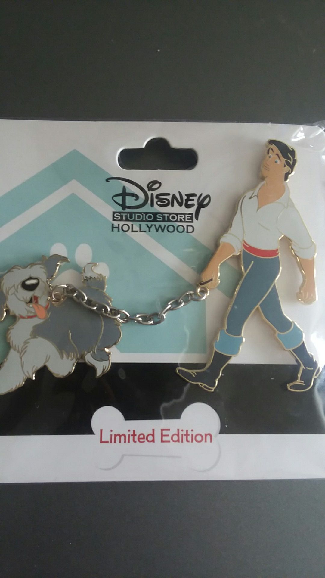 Limited edition Disney Little Mermaid collectors pin