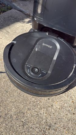 Shark robot vacuum