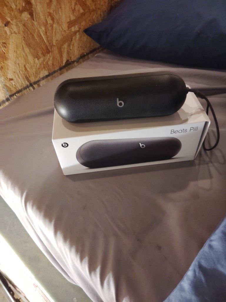 Beats Pill Barely Used