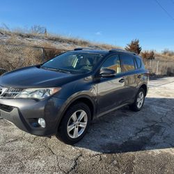 2013 TOYOTA RAV4 XLE