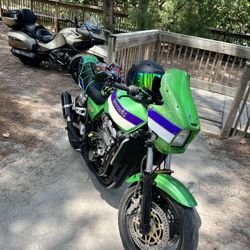 Kawasaki ZRX 1100r