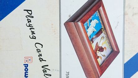 Playing Card Valet 6x4x2 " wooden