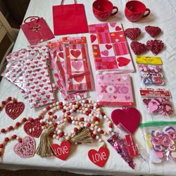 Valentine Decor Bundle 