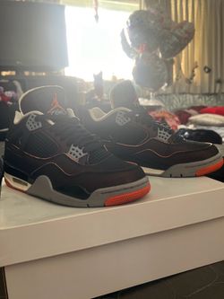 Jordan 4s