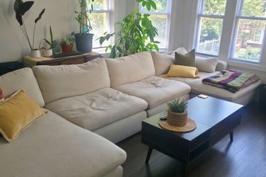 Relocating across the country selling my beautiful couch