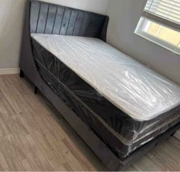 NEW MATTRESS FULL SIZE PLUSH WITH BOX SPRING