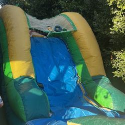 Combo Water Slide And Jumper
