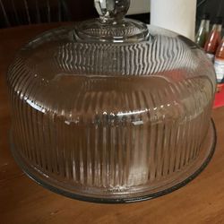 CAKE STAND WITH Lid 