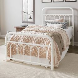 14 Inches Twin Size Metal Platform Bed Frame with Victorian Style Curved Iron-Ar