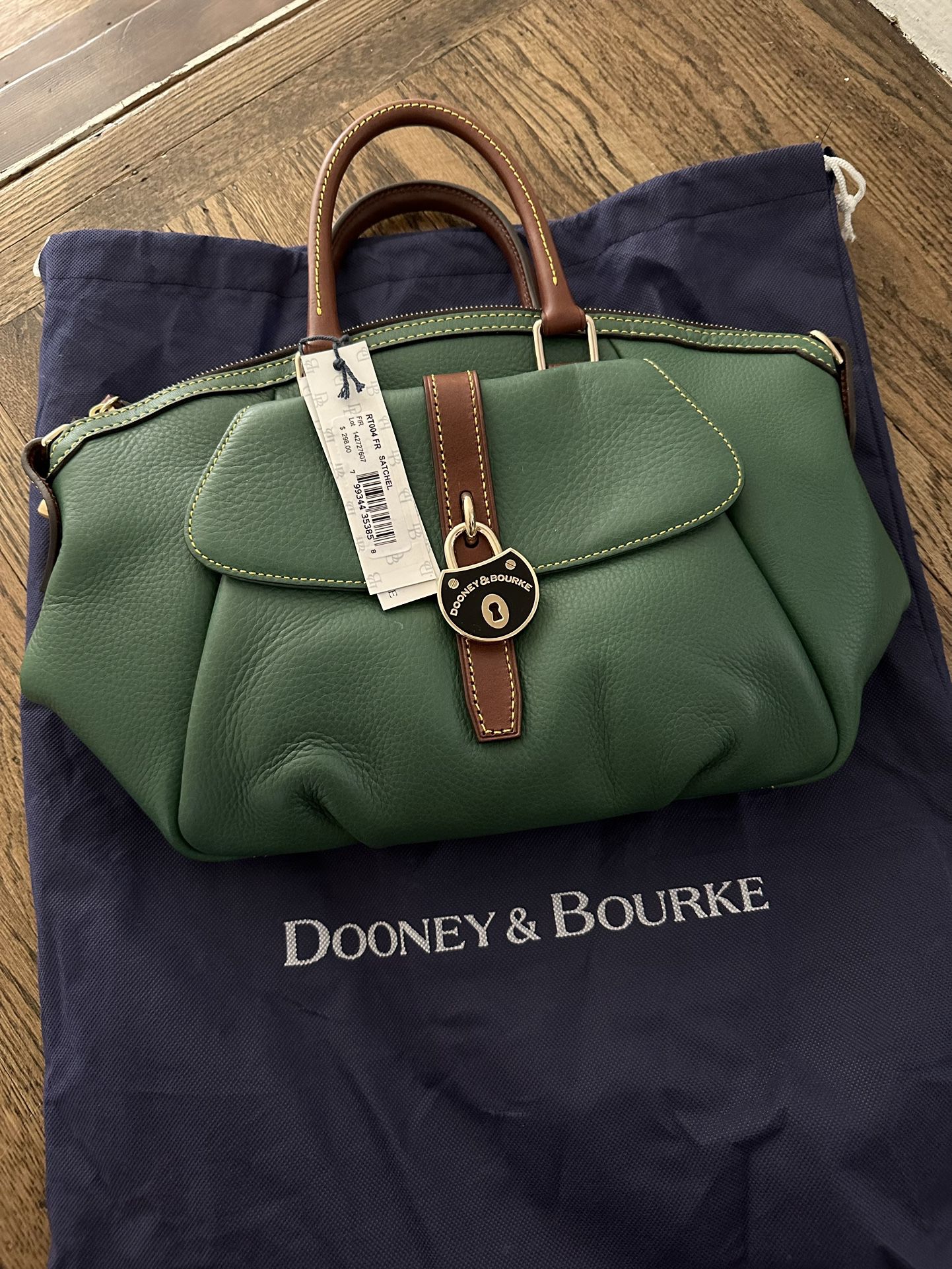 NEW - Green Dooney & Burke Bag