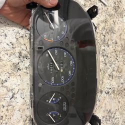 96-00 Honda civic ex cluster (manual)