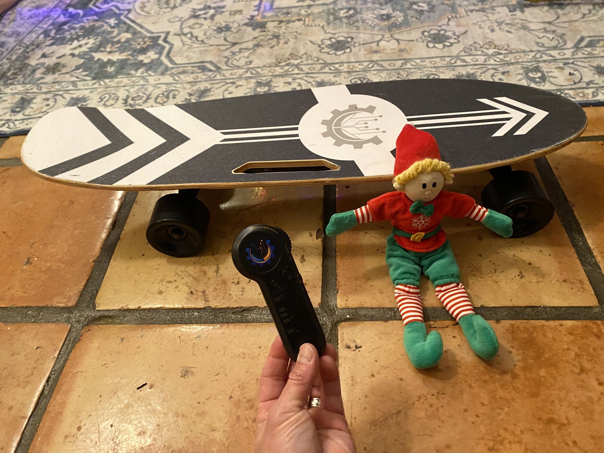 Electric ⚡️ Skateboard 🛹 complete with Remote 🕹️ And Charger 🔌 