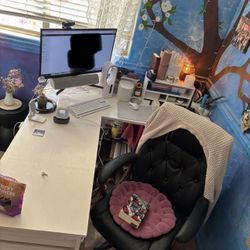 White Used L Shape Desk in good condition