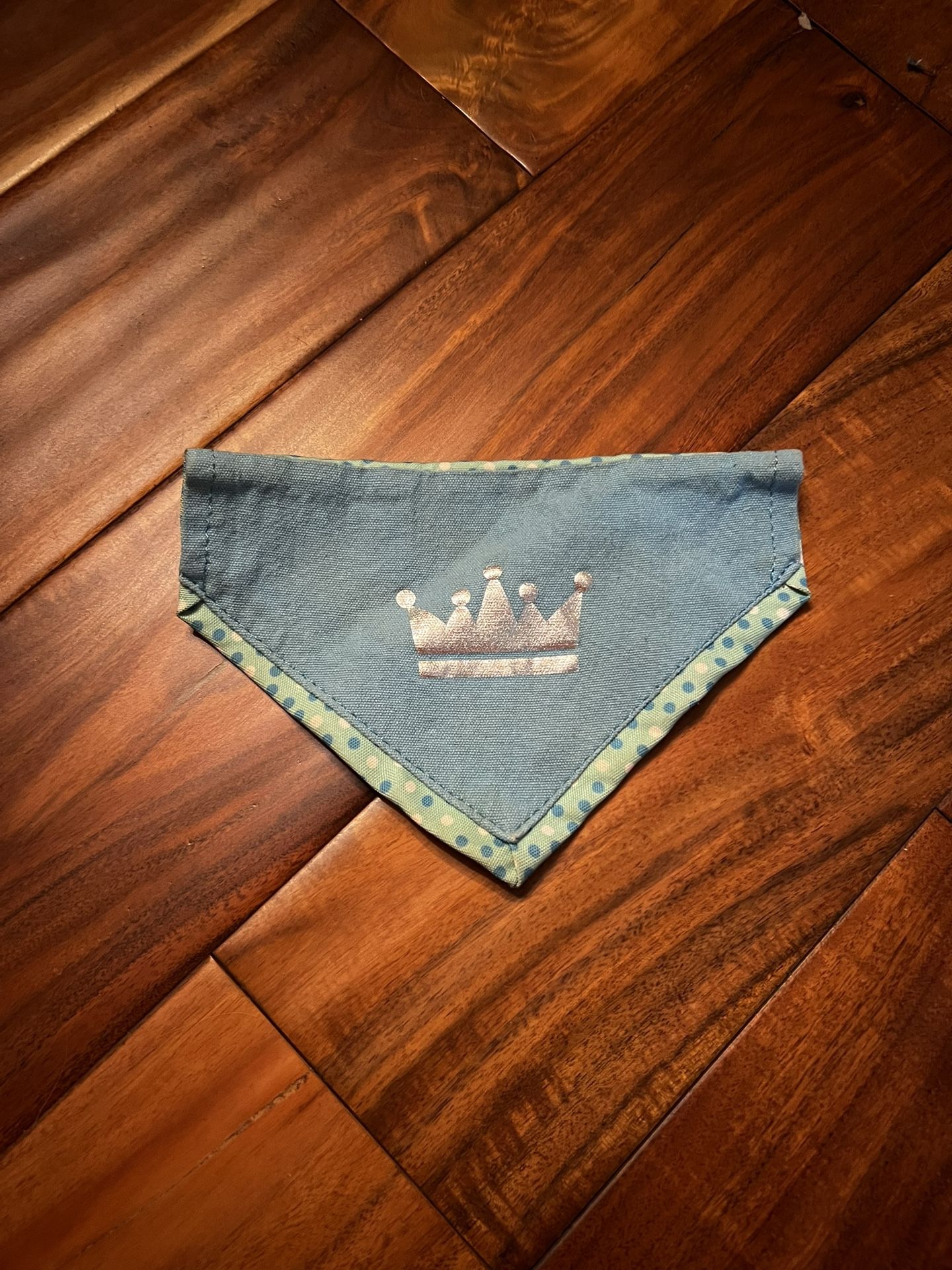 Blue dog crown collar attachment bandana