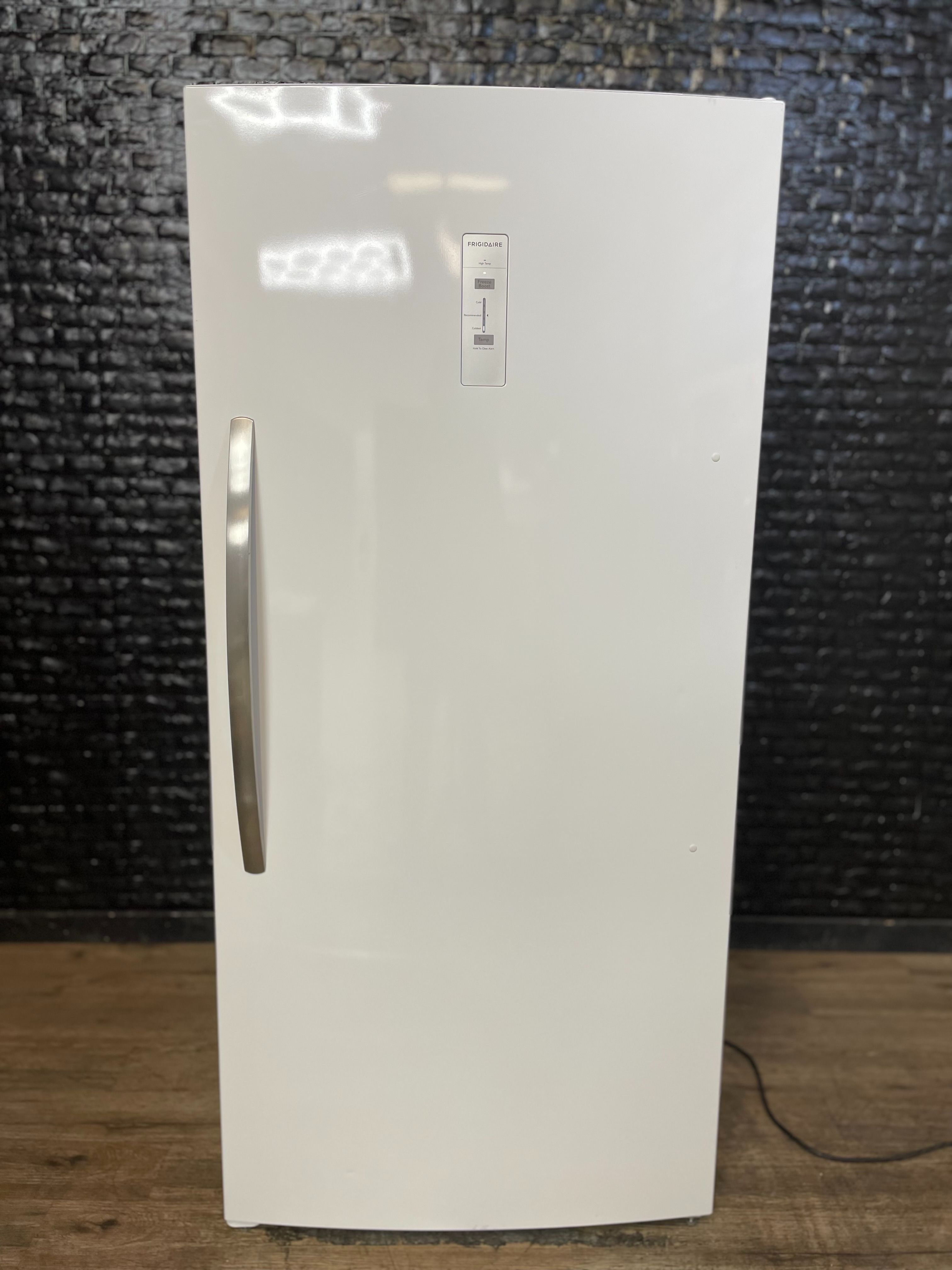 FRIGIDAIRE UPRIGHT FREEZER w/WARRANTY! R2718A