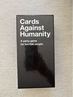 Cards Against Humanity (17+) - Like New