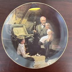 Norman Rockwell Collector Plate: Grandpa's Treasure Chest with COA ($10)