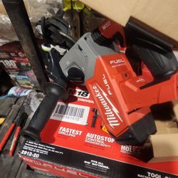 Milwaukee
M18 FUEL 18V Lithium-Ion Brushless Cordless 1 in. SDS-Plus Rotary Hammer (Tool-Only)STORE PRICE $349