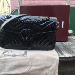 Gucci Patent Leather Marmont Large Black new