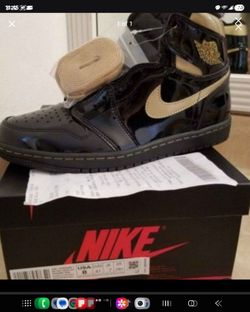 Air Jordan 1 High Black Gold Patent Leather brand new  100% Authentic  size 8m  9.5w
