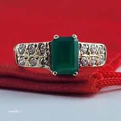 14K Yellow Gold Emerald and White Quartz Ring Size 6.5 - Solid Gold!/ Anillo de Oro con Esmeralda y Cuarzos Blancos! 👌🎁Post Tags: Anillo de Oro