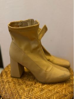 🌼 Neutral Boots