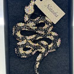 Beautiful stylish snake brooch .$30.