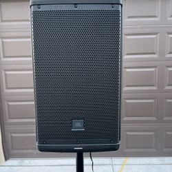 JBL EON 610 with Stand