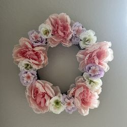 Brand New - Handmade Spring Wreath