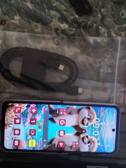 Motorola Razr 2025- OFFERS WELCOME