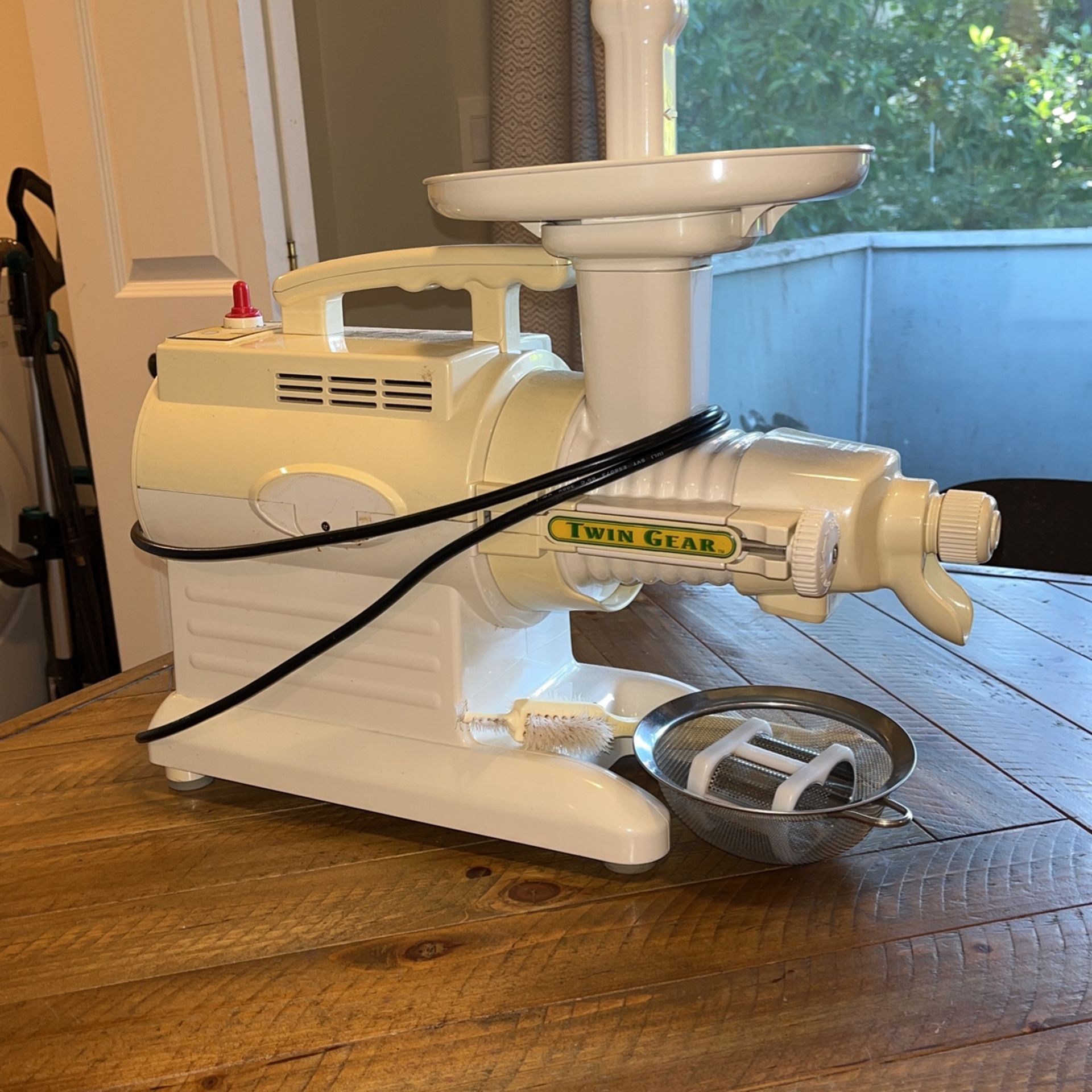 Twin Gear Greenstar Juicer