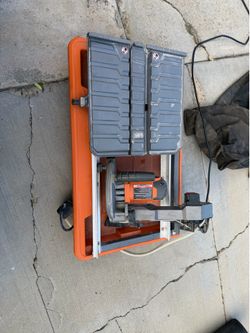 Tile cutter