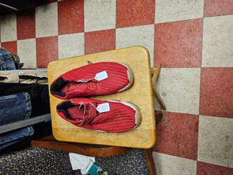 Sneakers  size 14
