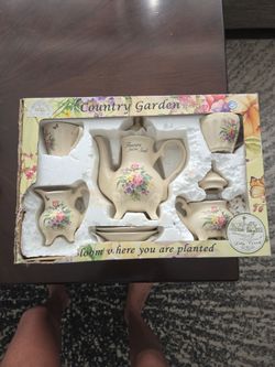 Garden tea set