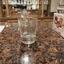 Dessert/cordial Glassware