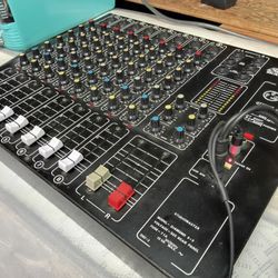 Mixer Studiomaster Diamond 8-2