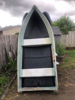 10’ Aluminum boat