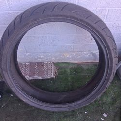 Avon Cobra Chrome Tire