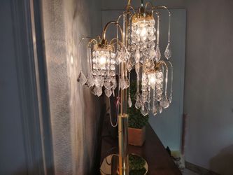 Beautiful Elegant Brass and Crystal Table Lamp New
