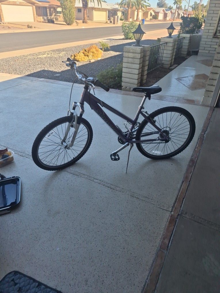 26" Ladies Schwinn Ranger Mountain Bike